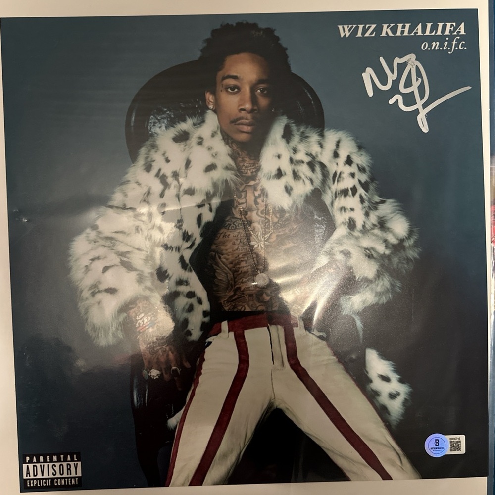 Wiz Khalifa o.n.i.f.c. Album Cover Photo autographed Beckett